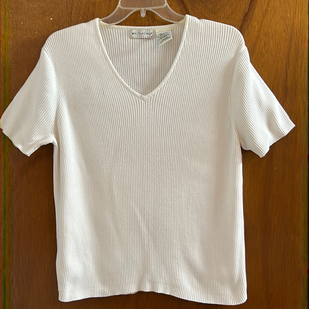 🌞 White Stag white ribbed stretchy short sleeve v-neck shirt women size L